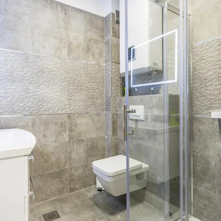 Apartman Gorgeous In Strozanac With Kitchen